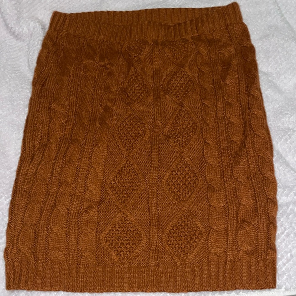 Midi brown skirt